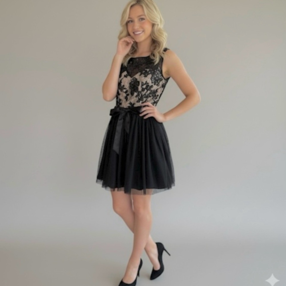 Windsor Black Lace Sequins Tulle Fit & Flare Dress 3/4 (Jrs) Cocktail LBD Prom